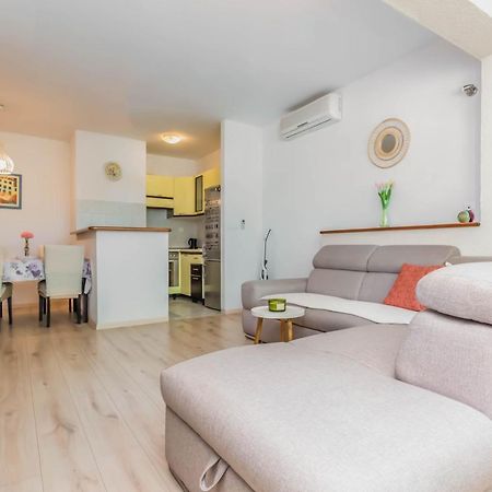 Ferienwohnung Downtown Pearl Omiš Exterior foto