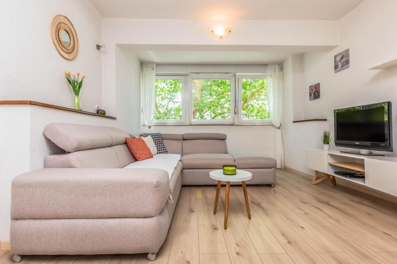 Ferienwohnung Downtown Pearl Omiš Exterior foto